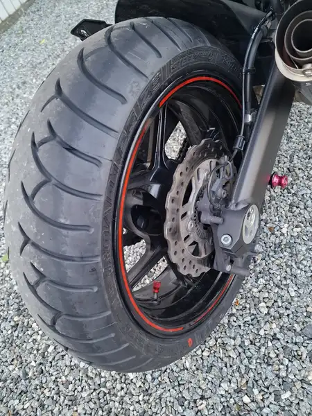 Kawasaki Z 1000 - foto 2