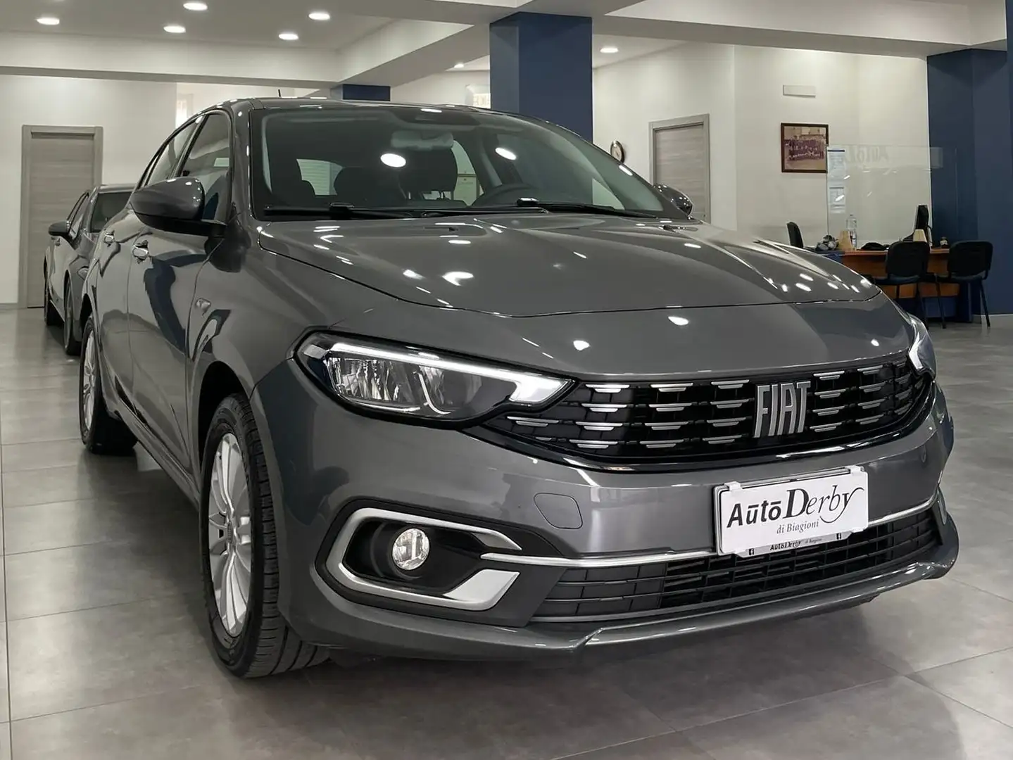 Fiat Tipo 1.3 MJT 95CV LIFE Grigio - 1