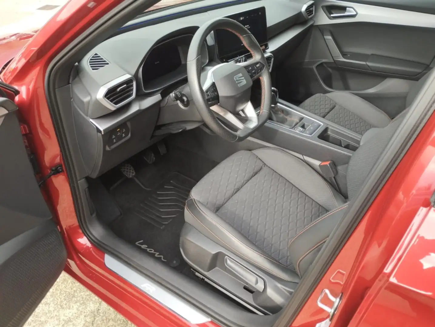 SEAT Leon ST 1.5 EcoTSI S&S FR Fast Edition 150 Burdeos - 2