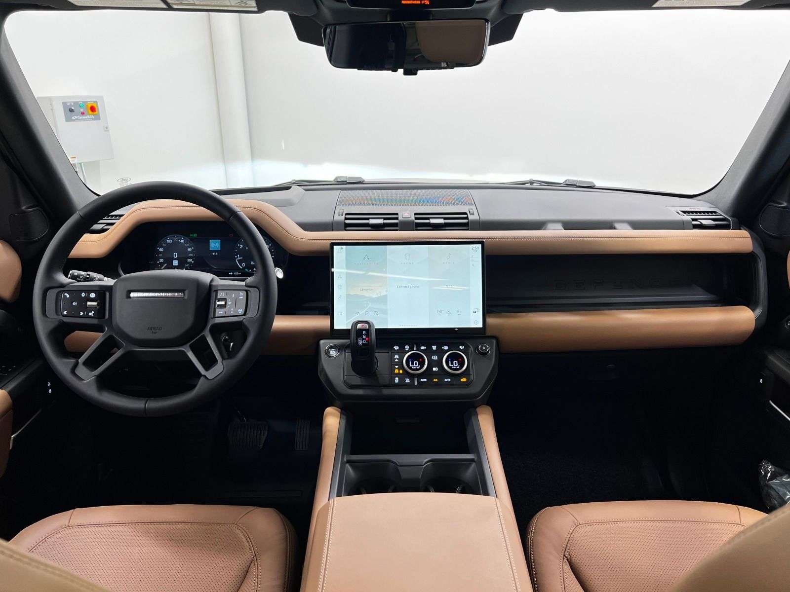 2026 Land Rover Defender 110 P400 X-DYNAMIC SE thumb 35