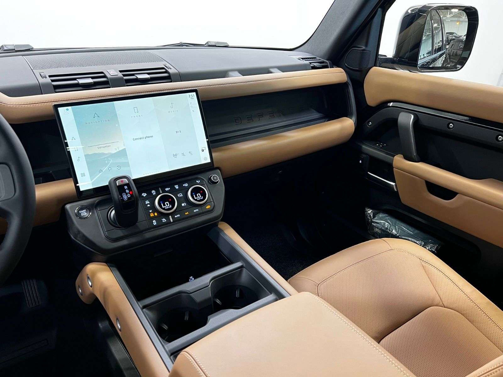 2026 Land Rover Defender 110 P400 X-DYNAMIC SE thumb 17
