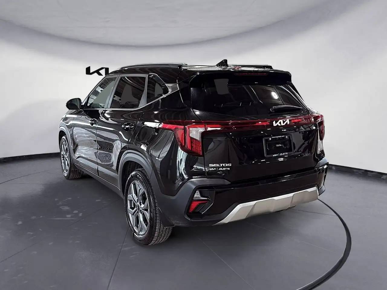 Kia Seltos снимка Kia Seltos