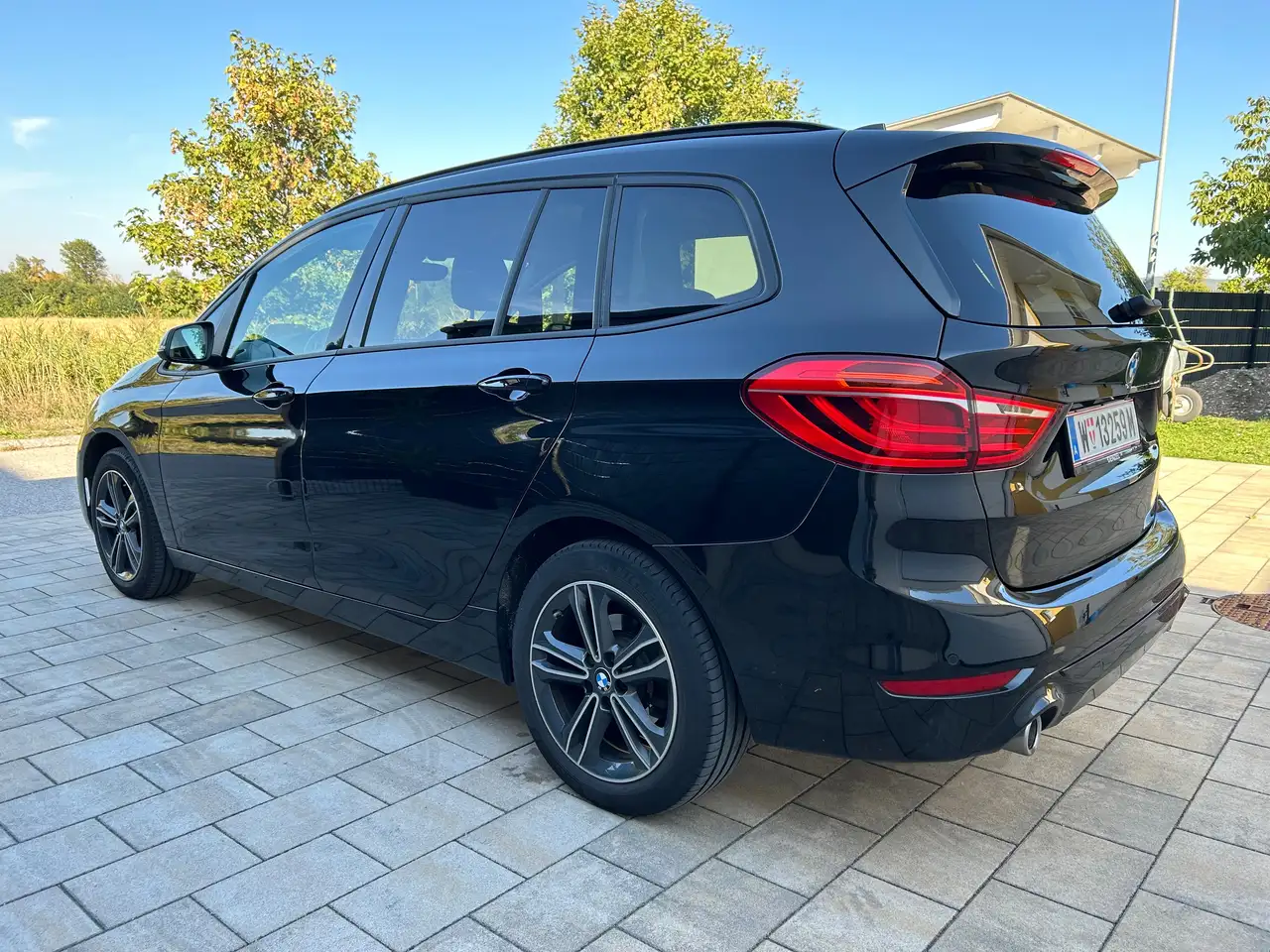 BMW 218