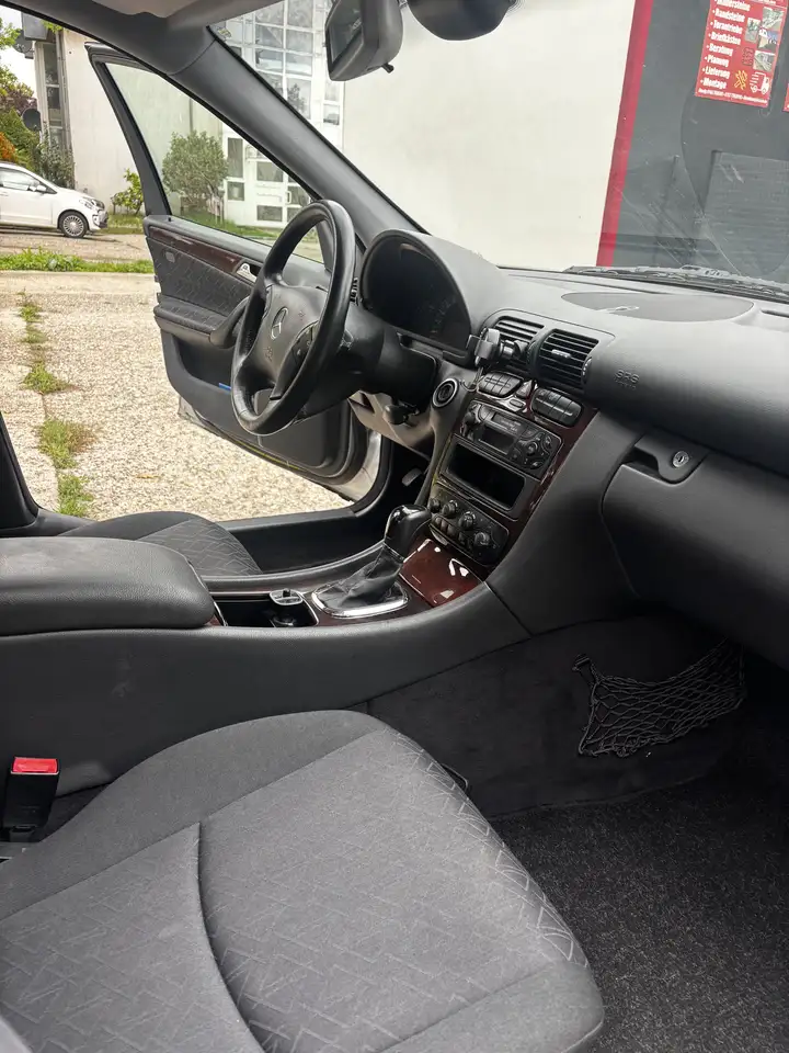 Mercedes-Benz C 180 Elegance, foto 12