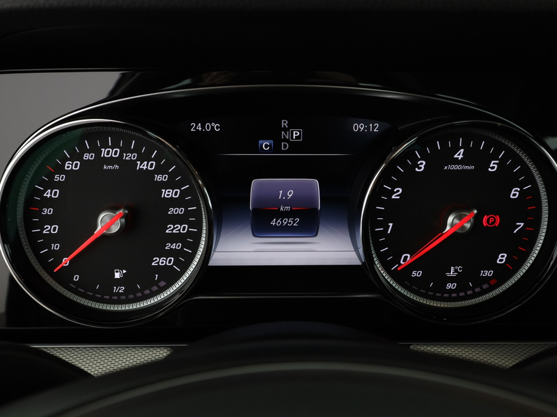 Mercedes-Benz E 250 *Exclusive*Multibeam*PDC*360°*Pre-Safe** — photo 12