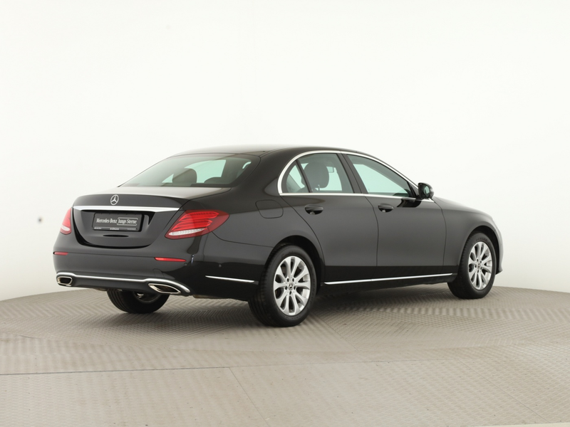 Mercedes-Benz E 250 *Exclusive*Multibeam*PDC*360°*Pre-Safe** — photo 6