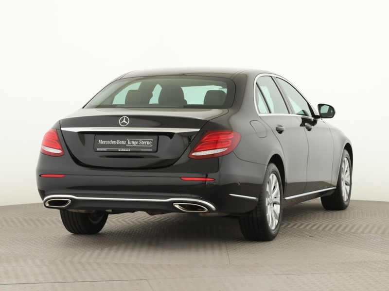 Mercedes-Benz E 250 *Exclusive*Multibeam*PDC*360°*Pre-Safe** — photo 2