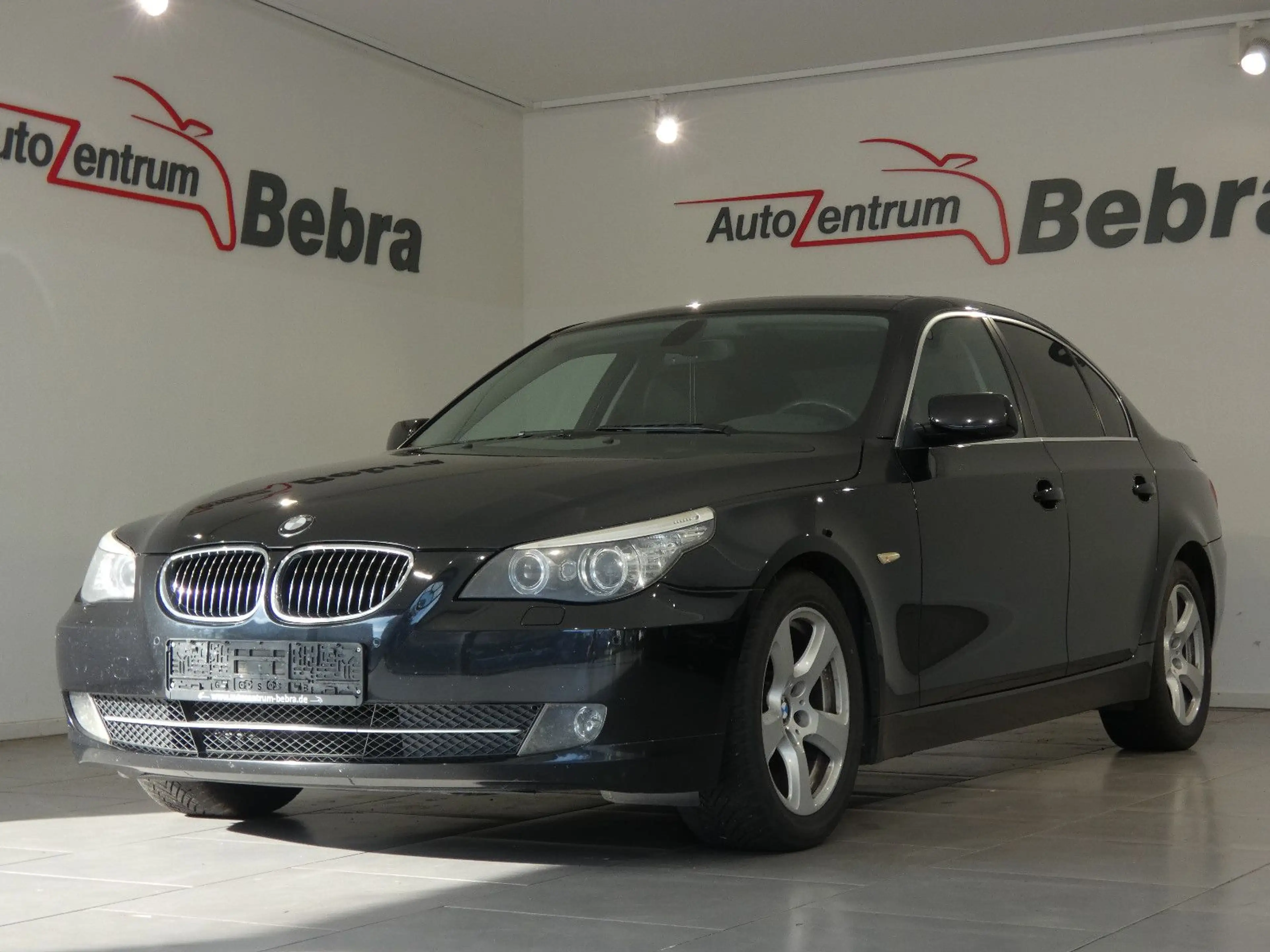BMW 523 i Limousine Xenon/Navi/Leder/SHZ/PDC/Tempomat