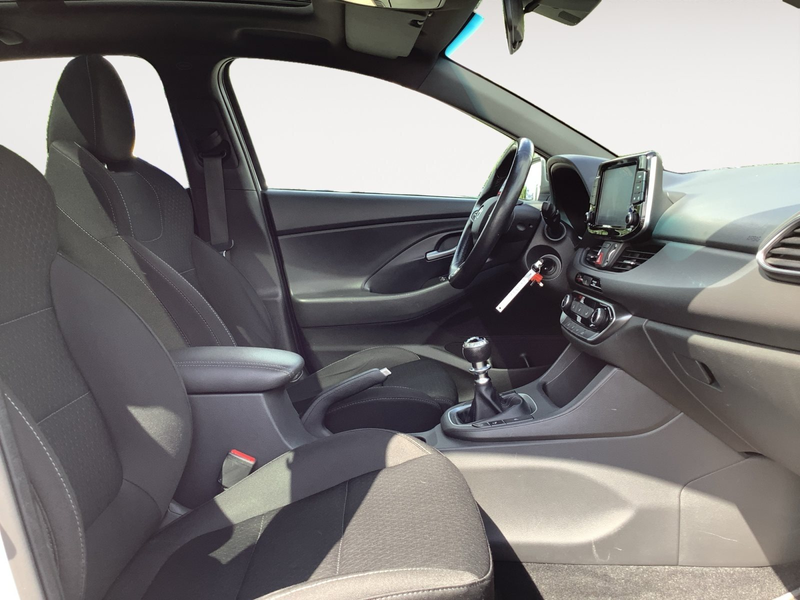 Hyundai i30 T-GDI 1.4 N LINE PANO AHK NAVI SHZ LHZ — photo 15