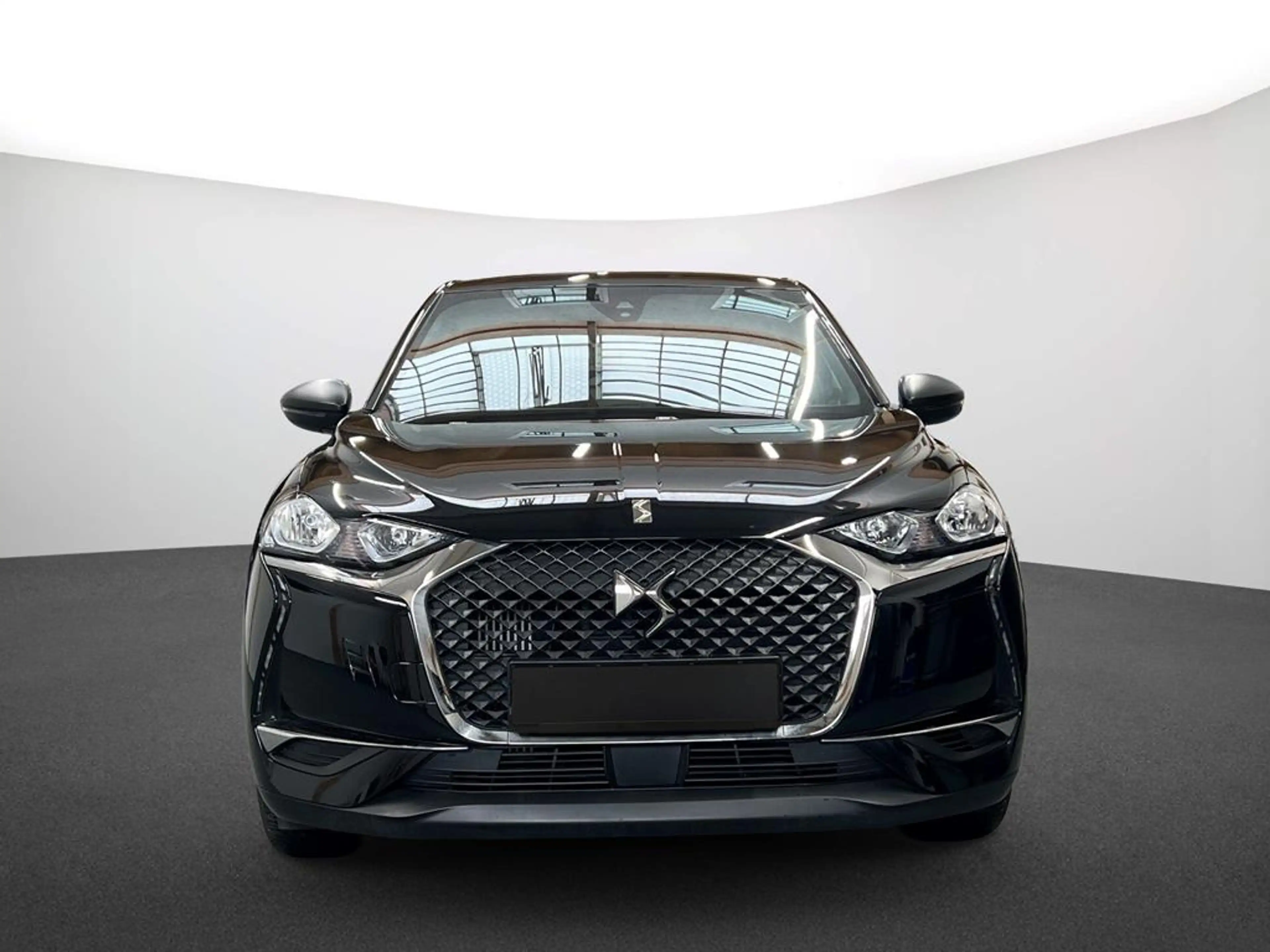 DS Automobiles DS 3 Crossback Montmartre — photo 2
