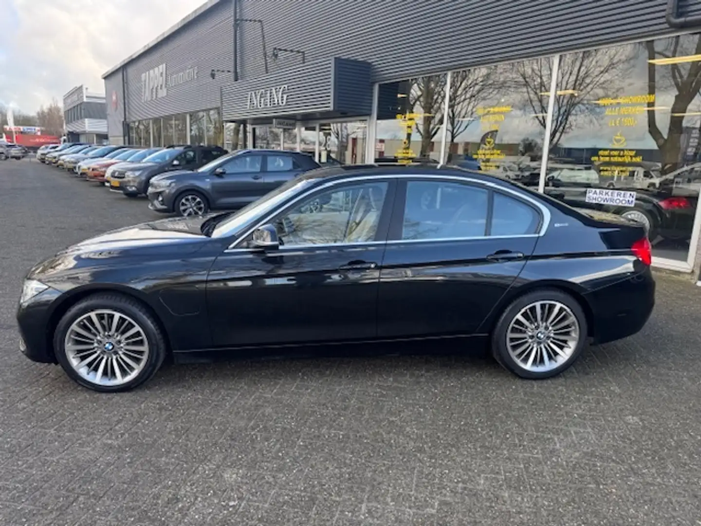 BMW 330 3-serie 330e Centennial High Executive Automaat sp Schwarz - 2