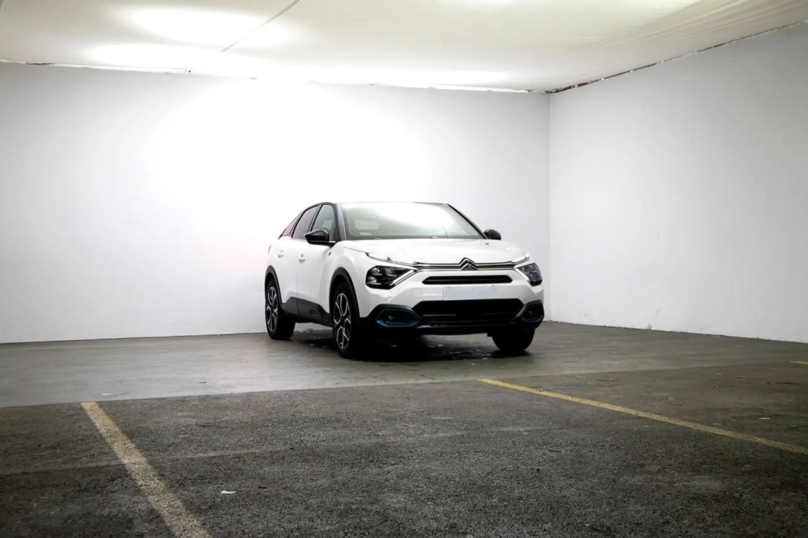 Citroen C4 BEV 50 KWH ELECTRIC SHINE 136 5P Blanc - 2