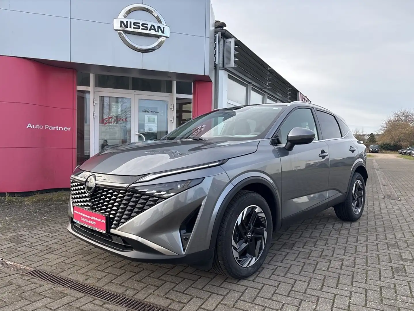 Nissan Qashqai MY24 1.3 DIG-T MHEV 158PS Xtronic N-Connecta Winte Gris - 1