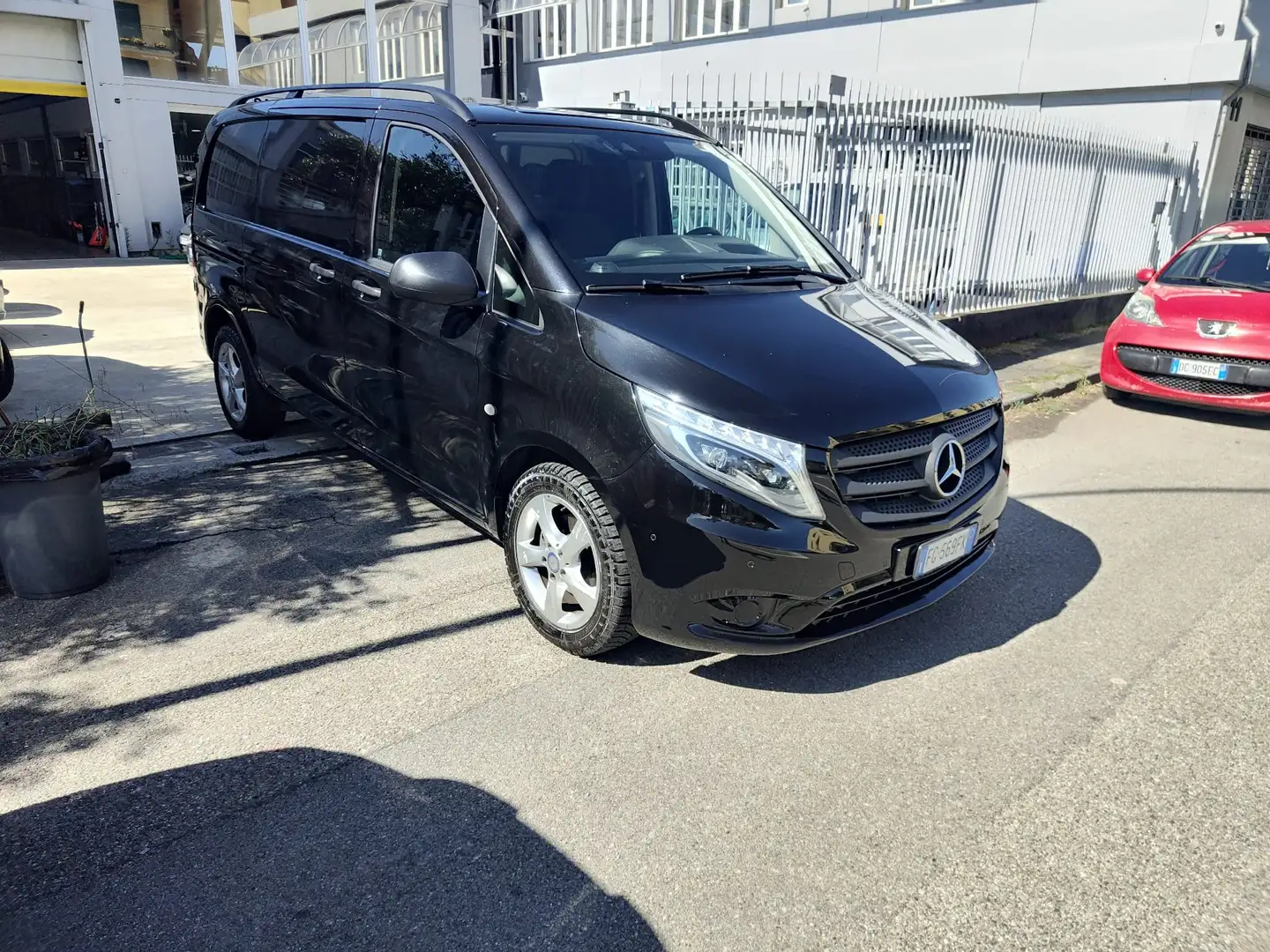 Mercedes-Benz Vito Nero - 1