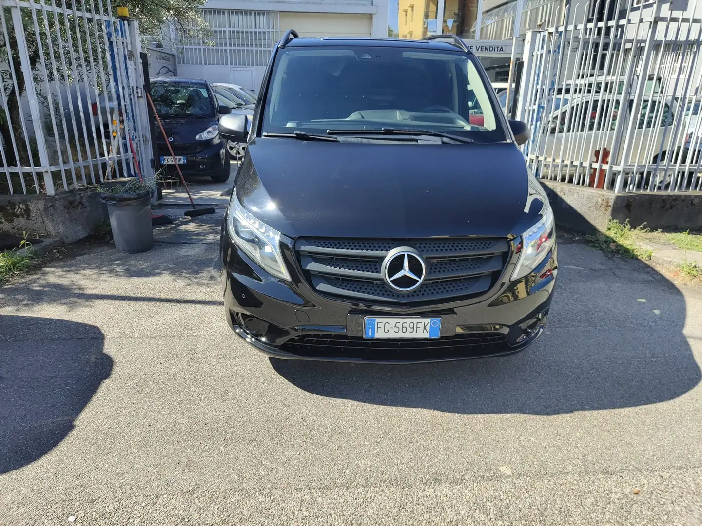 Mercedes-Benz Vito Nero - 2