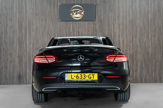 Mercedes-Benz C-Class view 10