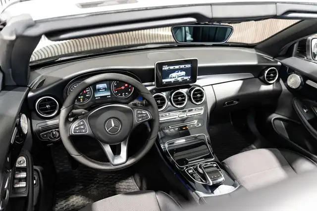 Mercedes-Benz C-Class view 15