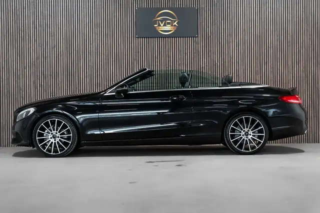 Mercedes-Benz C-Class view 8