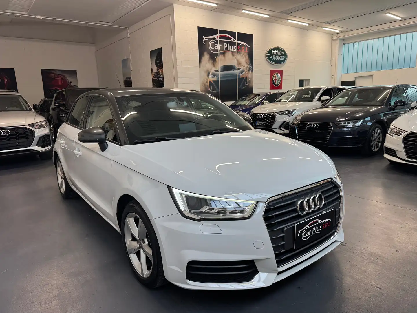 Audi A1 A1  Sportback 1.0 tfsi ultra Design 95cv s-tronic Bianco - 1
