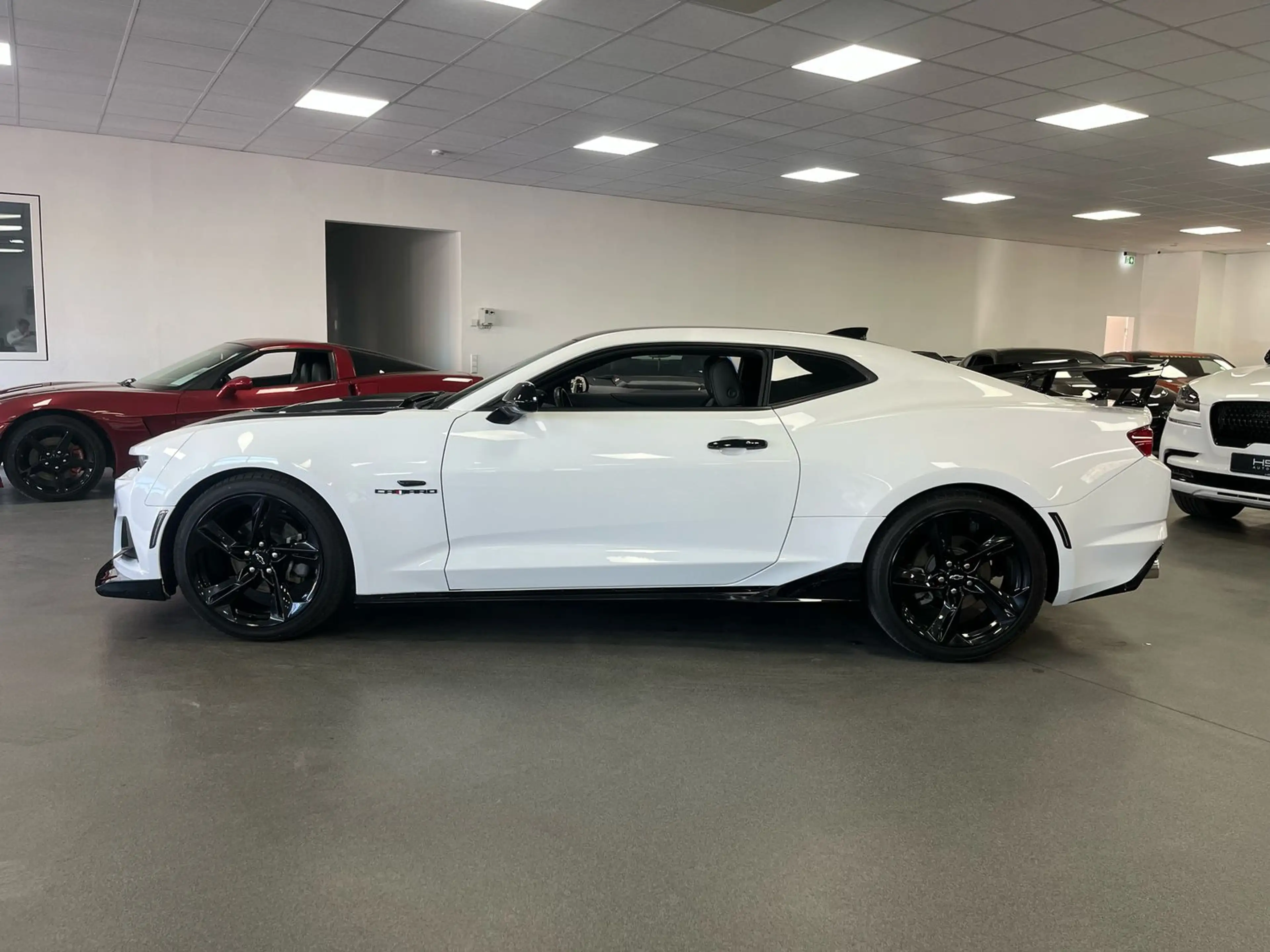 Chevrolet Camaro 2,0l Turbo Aut./ ZL1 Front+Spoiler/4-Rohr/Apple — photo 6