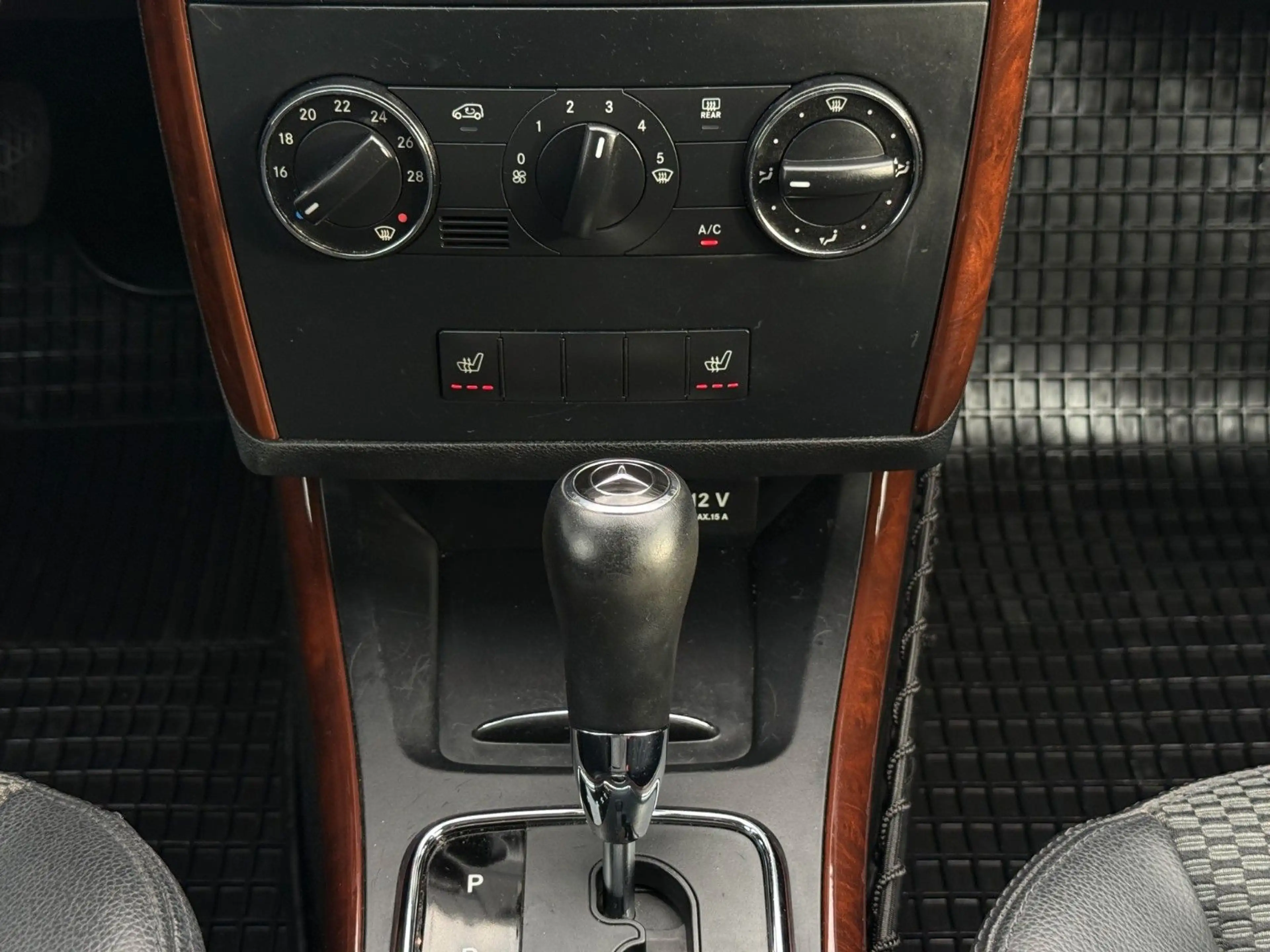 Mercedes-Benz A 150 Elegance Automatik/Nur 69tkm/TÜV&Insp Neu — photo 13
