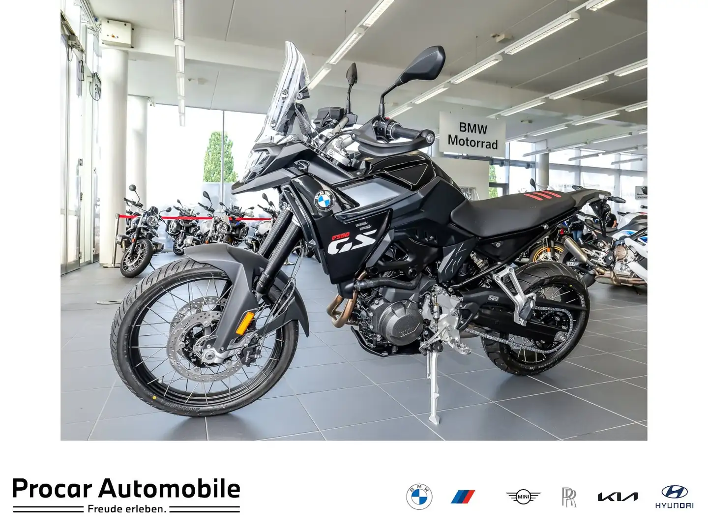 BMW F 900 GS inkl. Oil Inclusive Černá - 1