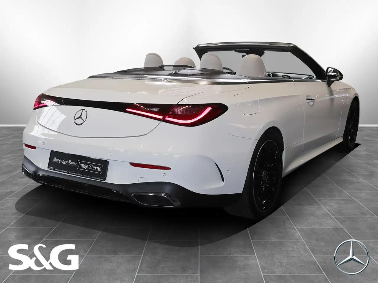 Mercedes-Benz CLE 200 Cabrio AMG HEADUP+MEMORY+KEYLESS+20" 2