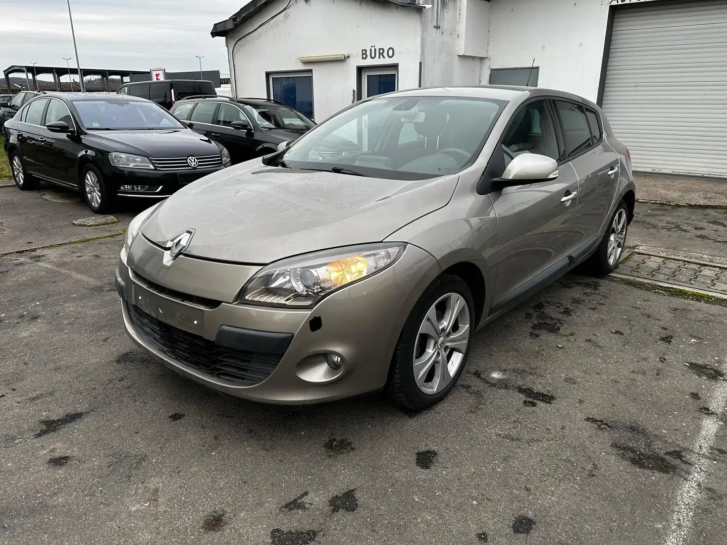 Renault Megane Megane Fließheck 2.0 140 CVT Dynamique Brun - 1