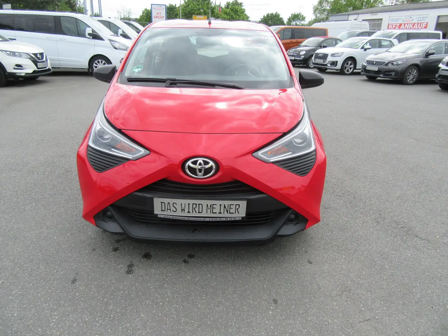 Toyota Aygo x-business 1.0 Rouge - 2