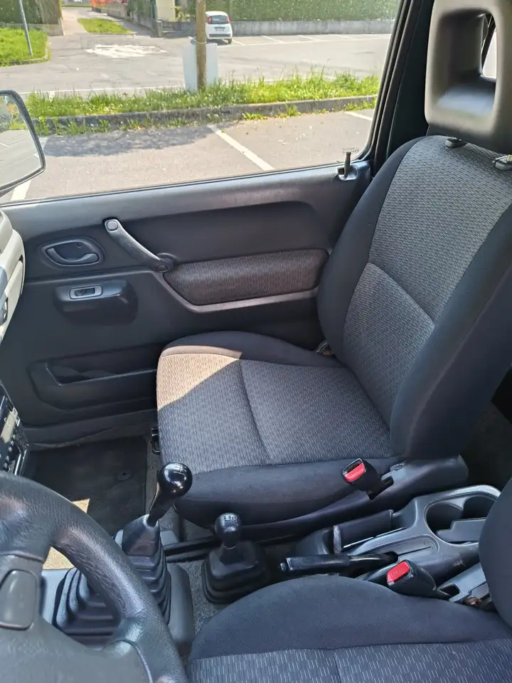 Suzuki Jimny 1,3 benzina, foto 1