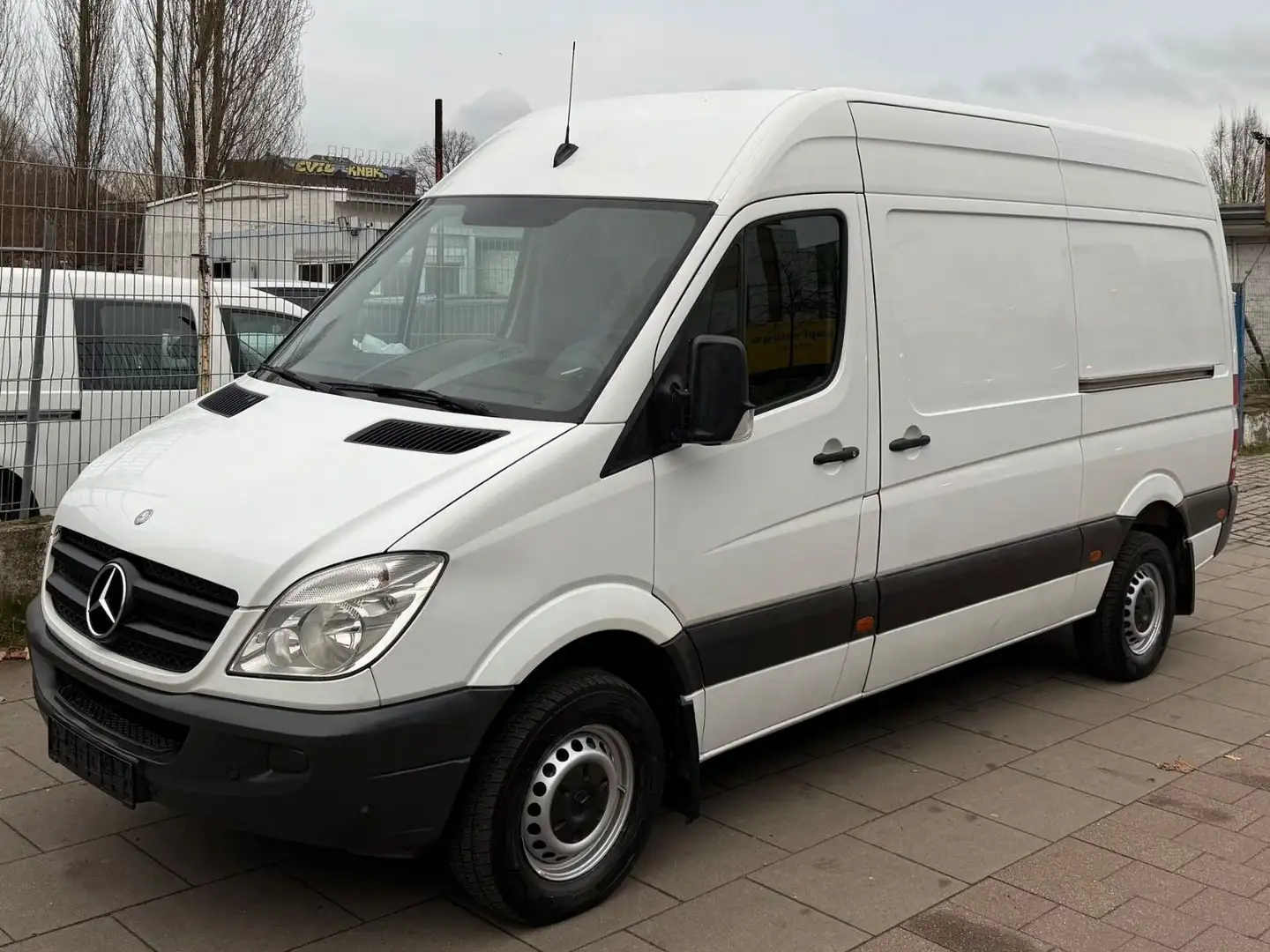Mercedes-Benz Sprinter II Kasten 316 CDI / AUTOMATIK/ TÜV NEU Weiß - 2