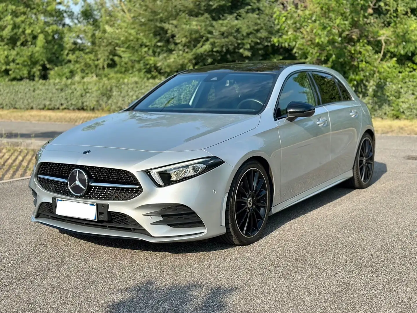 Mercedes-Benz A 200 A 200 d Premium AMG Tetto sed risc. camera full Gris - 1
