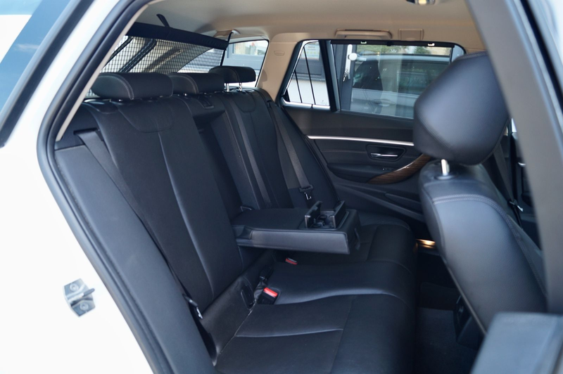 BMW 318 i Touring Luxury Line Purity — photo 12