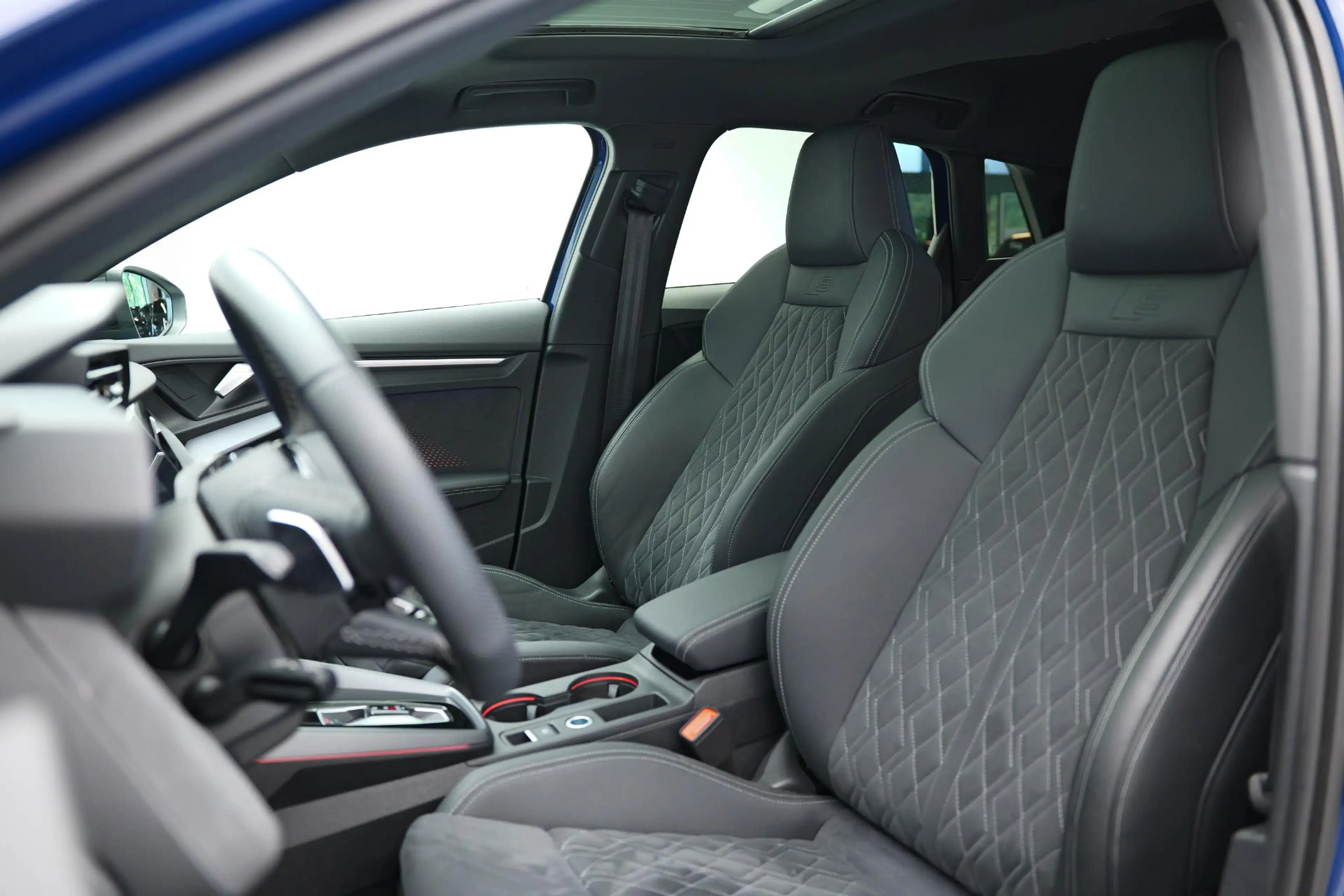 Audi S3 Sportback 2.0 TSFI quattro |Pano|Matrix|Sonos|Ambi — photo 7