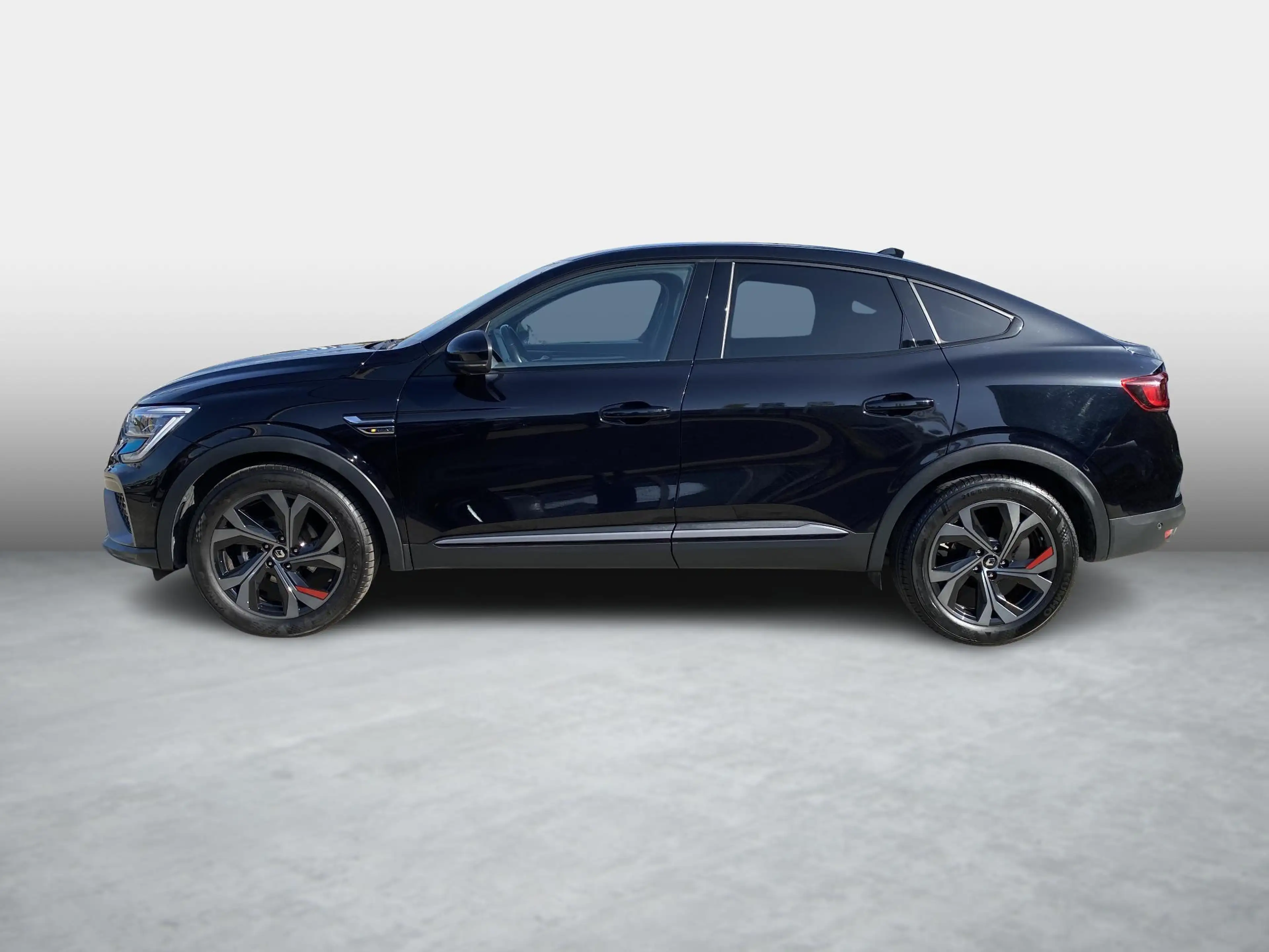 Renault Arkana R.S.Line TCe 160 EDC — photo 6