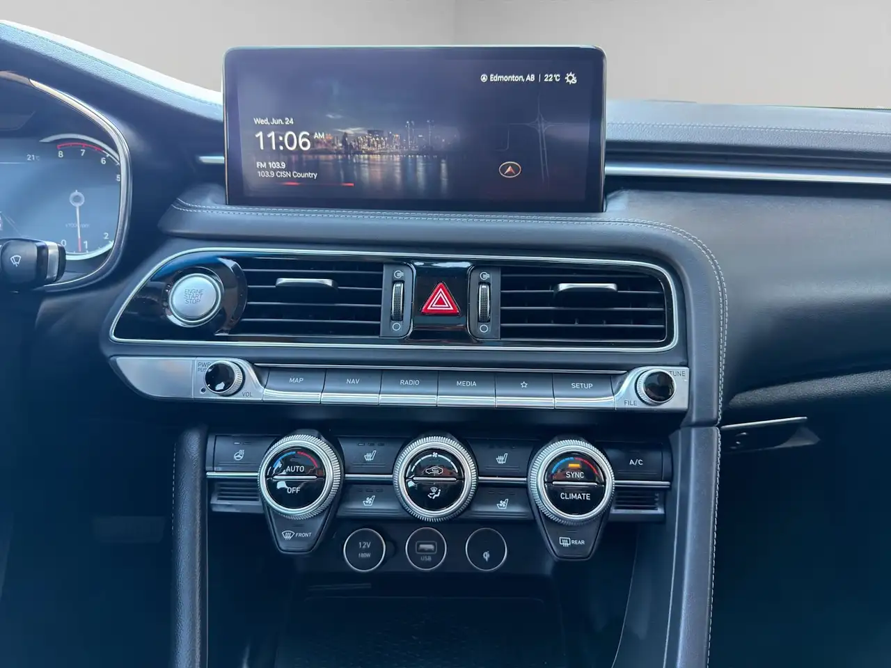 Genesis G70 снимка Genesis G70