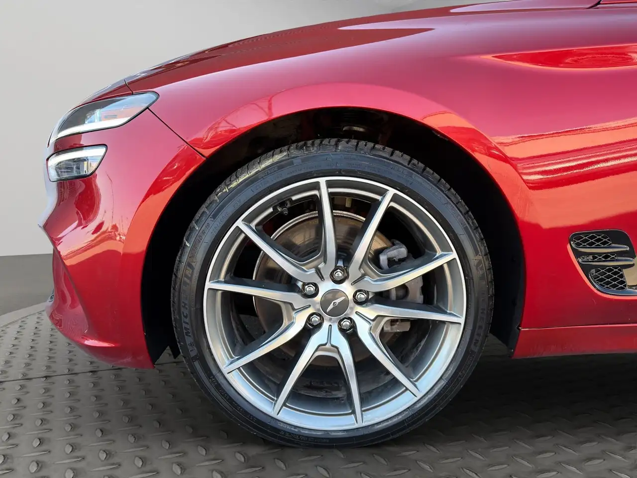 Genesis G70 снимка Genesis G70