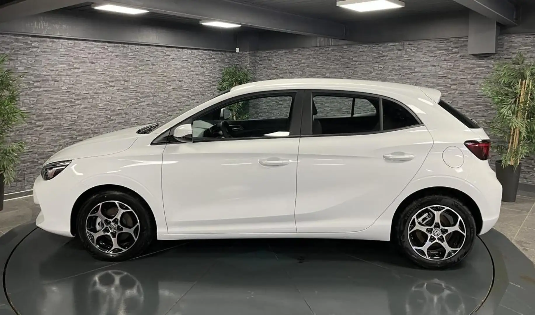 MG MG3 1.5 Hybrid+ 195 Comfort Blanc - 2