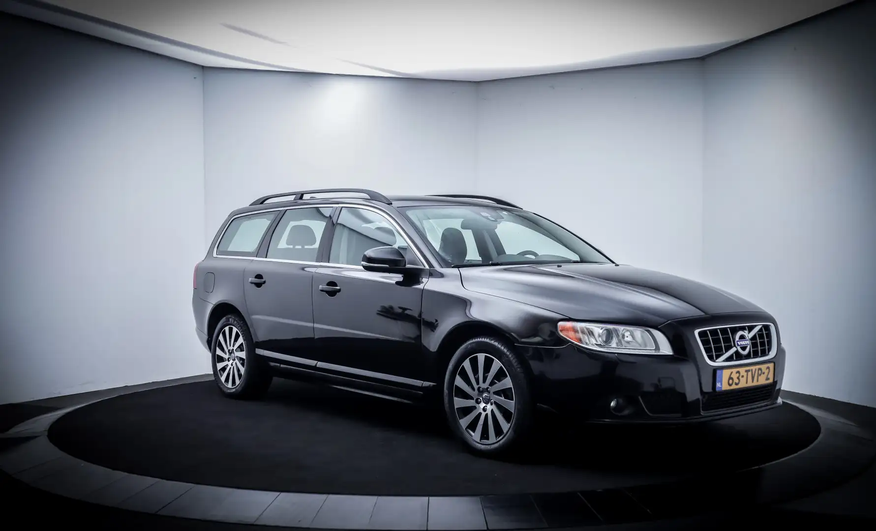 Volvo V70 1.6T4 Aut. LIM. Edition XENON | LEDER | NAVI | CLI Noir - 2