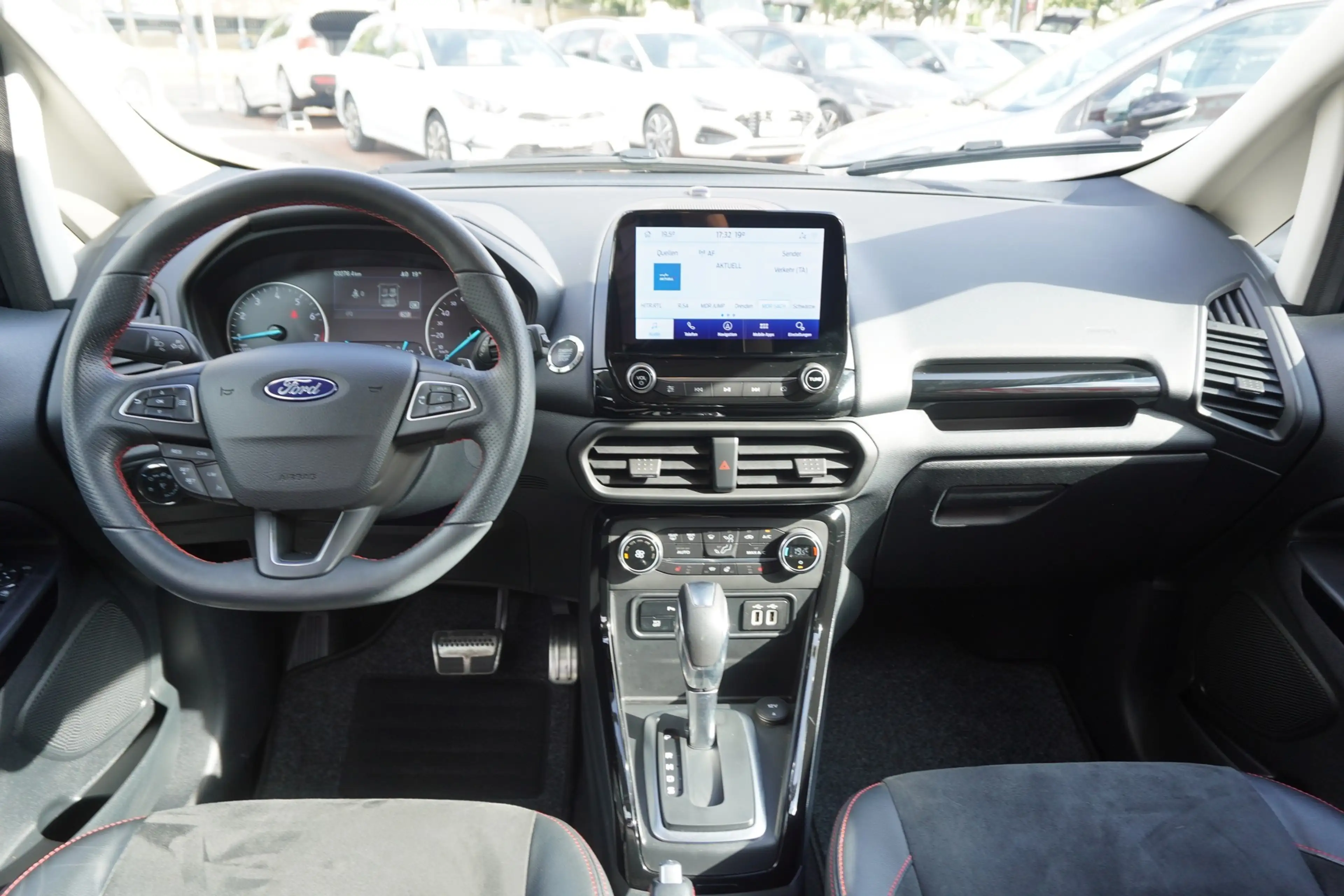 Ford EcoSport 1.0 EcoBoost ST-Line Navi AHK Tempomat — photo 13