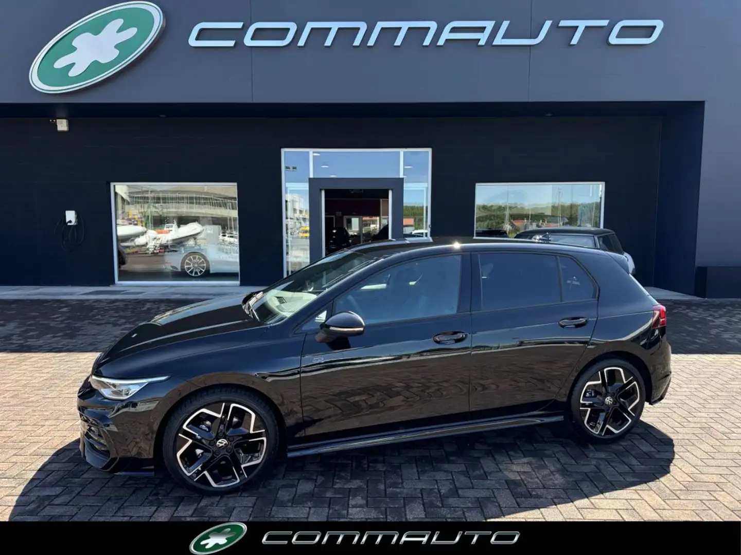 Volkswagen Golf 8.5 2.0 TDI 150 CV DSG SCR R-Line Plus 30 YEARS Zwart - 2