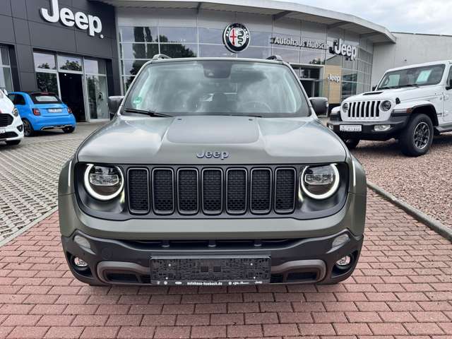 Imagine Jeep Renegade 4xe Trailhawk
