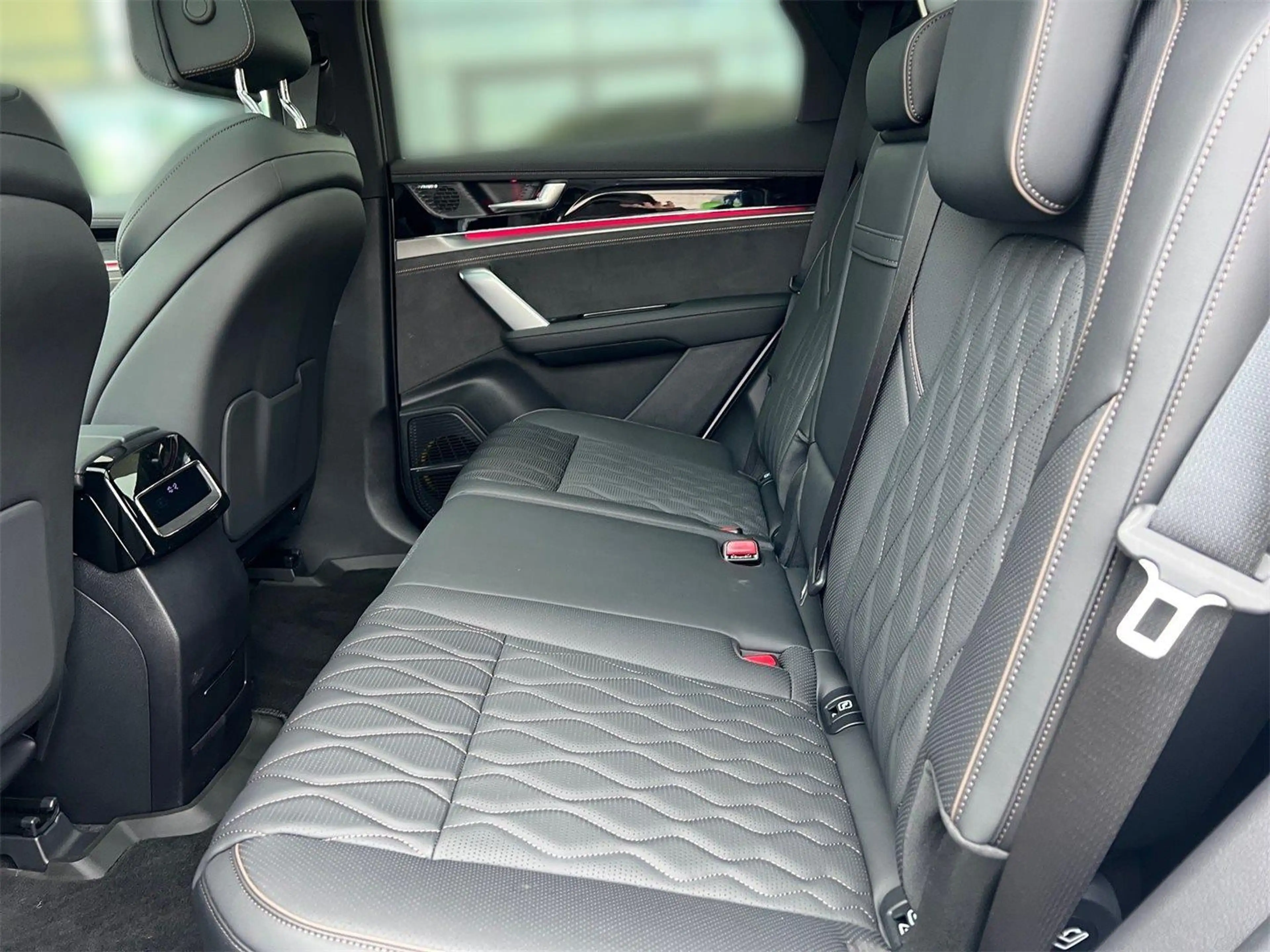 BYD Tang 86,4 kWh Flagship — photo 8