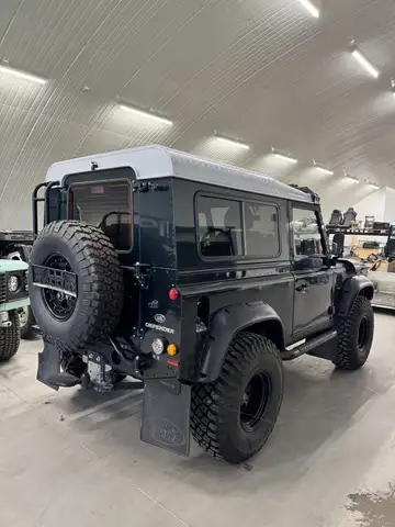 Land Rover Defender 90" V8 5,3 Liter V8 Ansicht 3