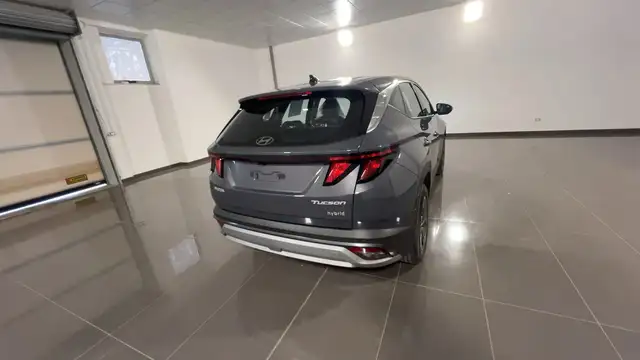 Hyundai Tucson view 2