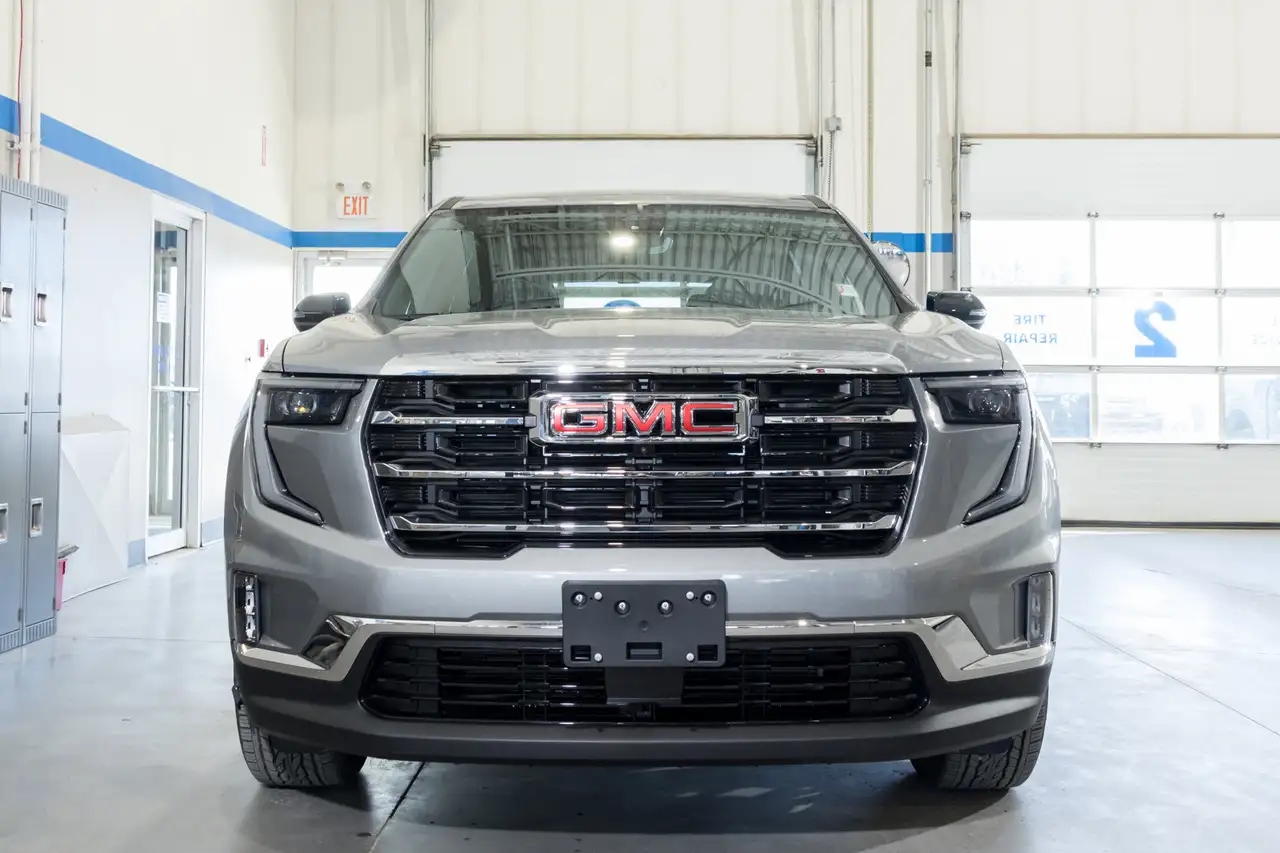 GMC Acadia снимка GMC Acadia