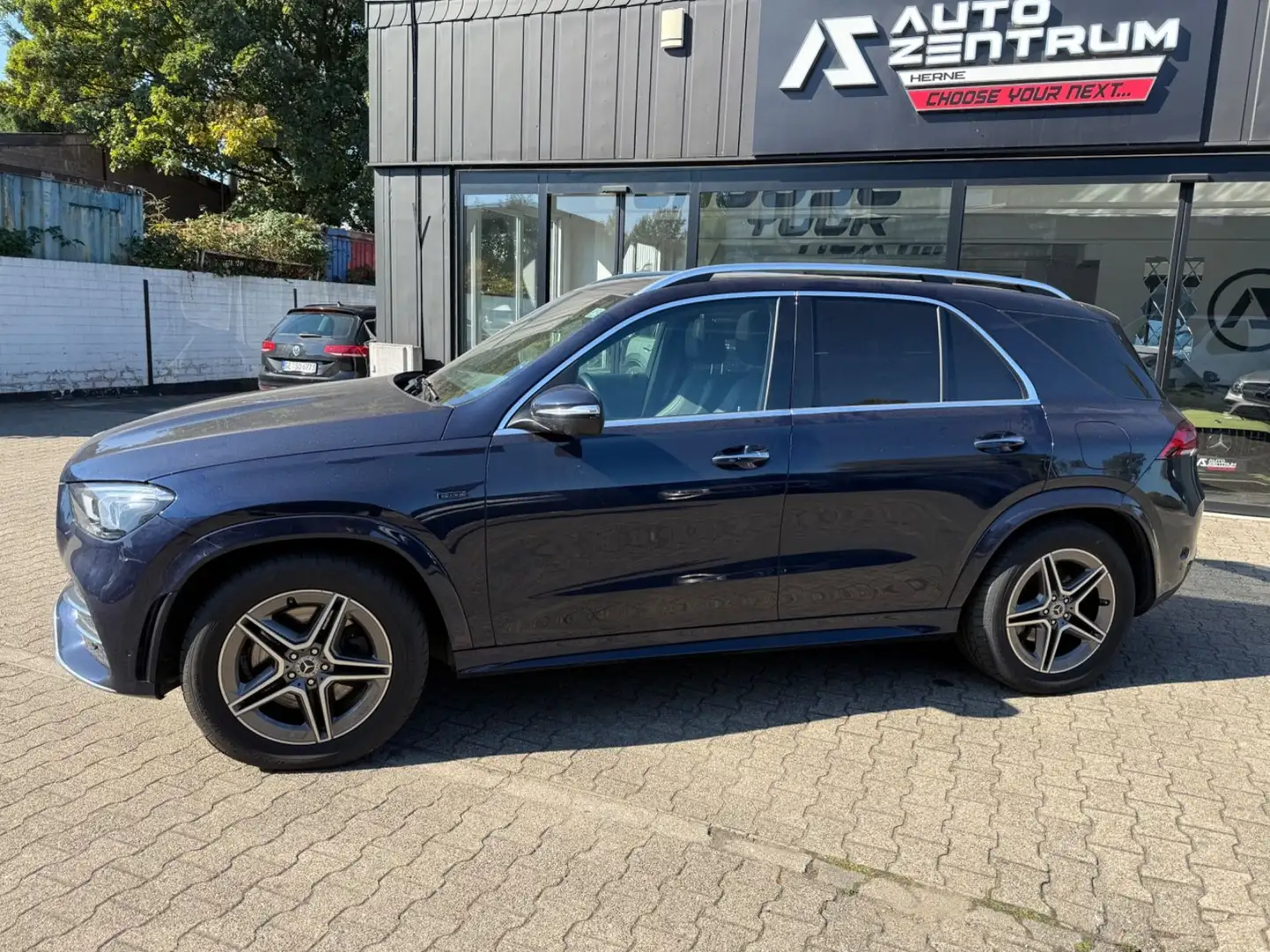 Mercedes-Benz GLE 350 de 4M AMG Line Pano Distr Led Burme 360° Blau - 2