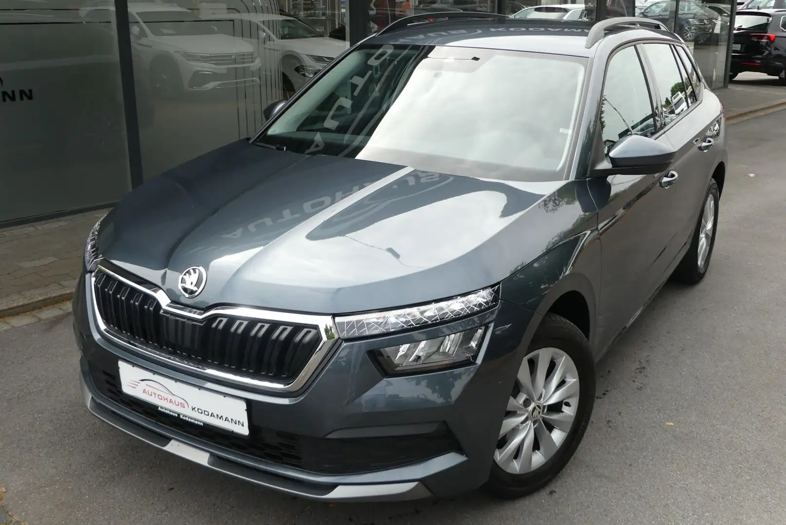 Skoda Kamiq Ambition*Tempomat*PDC*DAB*SHZ*LED*CarPlay Grigio - 2