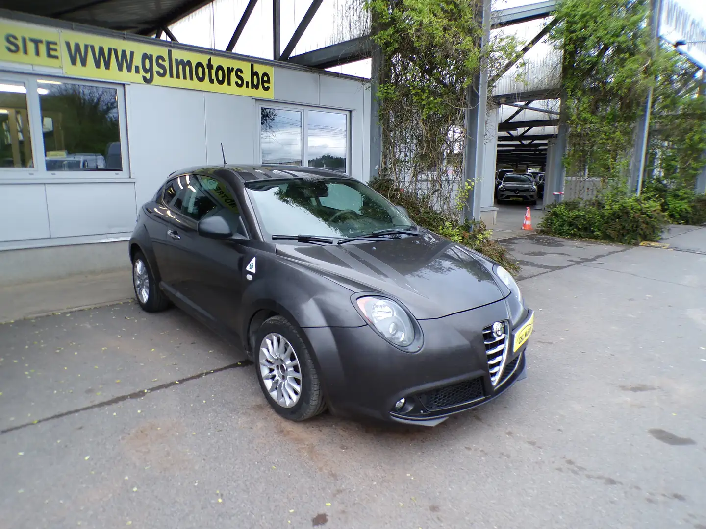 Alfa Romeo MiTo 1.3JTD 85cv 3 portes brun 09/14  Airco Bluetooth Brun - 2