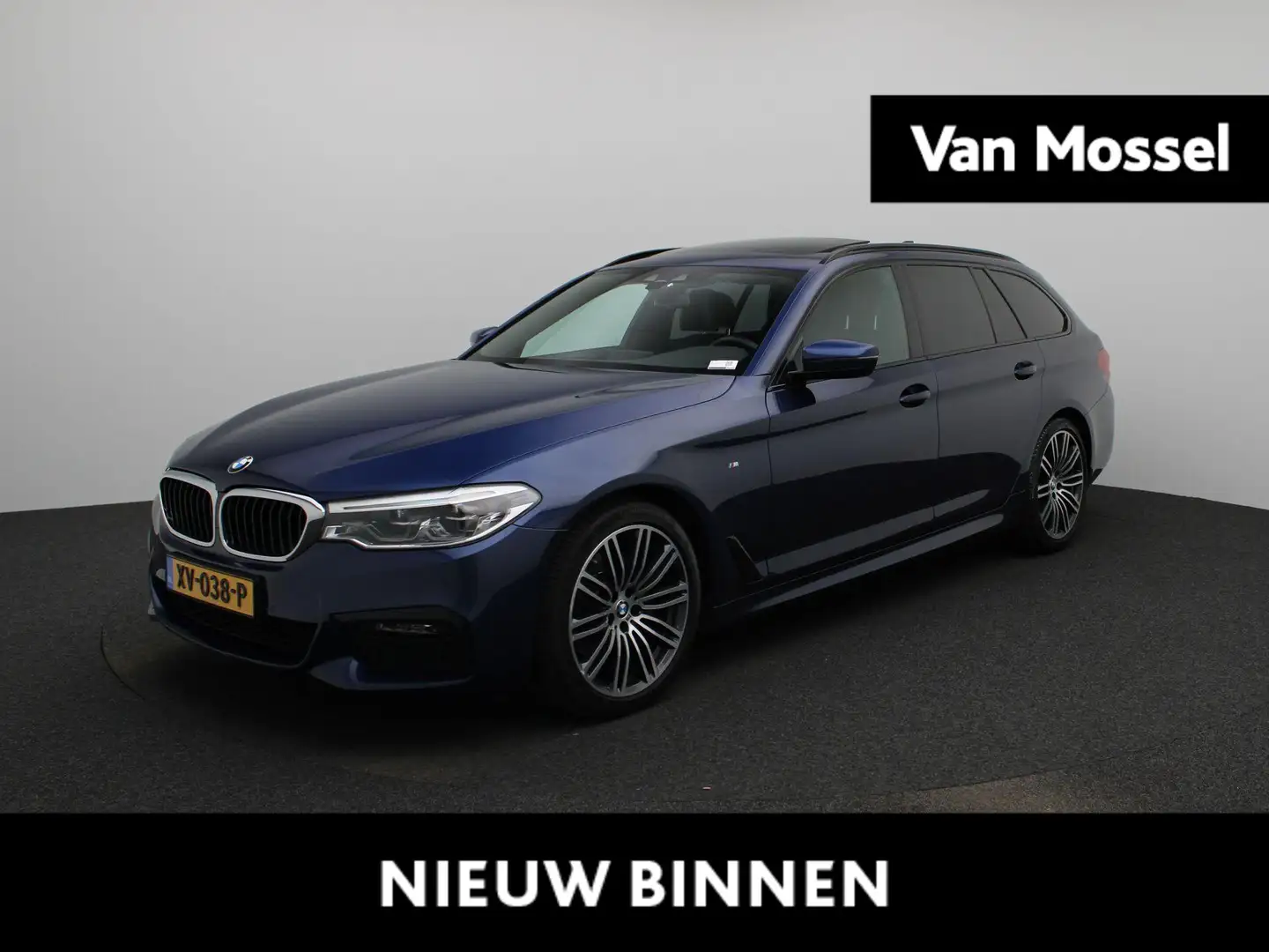 BMW 520 5-serie Touring 520i High Executive | M-Pakket | P Blauw - 1